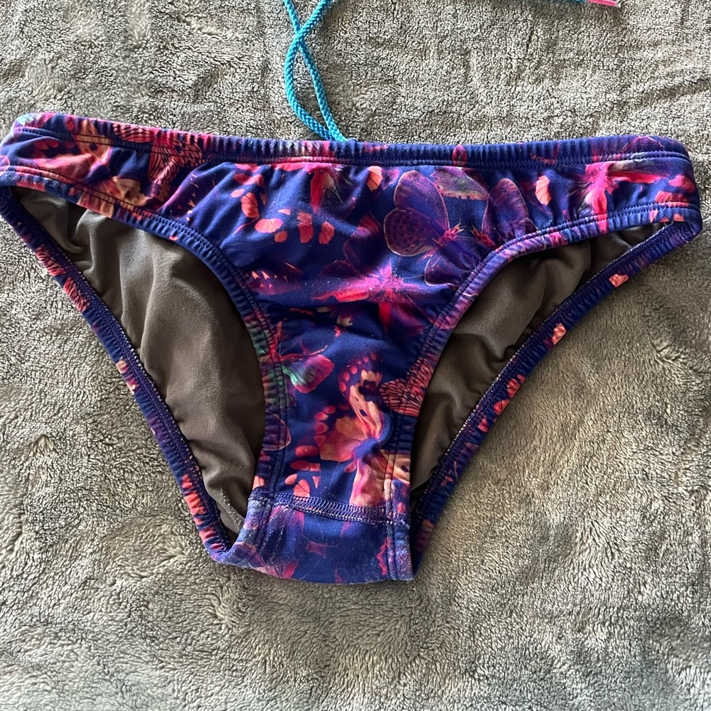 LIMITED EDITION PRINT jolyn bikini bottom size small (andy)